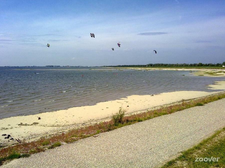 Appartement Zeeland, Bark 46 Bruinisse Bagian luar foto